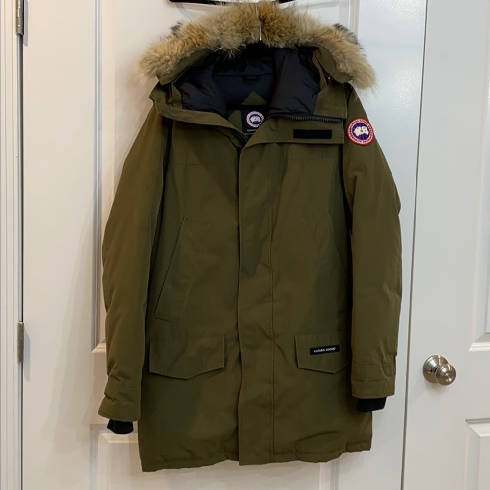 Men’s medium Canada Goose Langford Parka with fur.